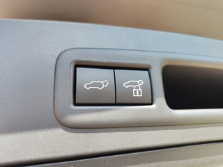 Lexus UX - afbeelding nr 37