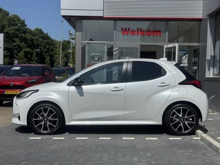 Toyota Yaris Toyota Yaris 1.5 Hybrid Executive Panoramadak, Afneembare trekhaak, Full option! , All-in Rijklaarprijs - afbeelding nr 2