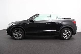 Volkswagen T-Roc Volkswagen T-Roc Cabrio 1.5 TSI 150pk DSG R-Line | Navigatie | Apple Carpaly/Android Auto | Parkeersensoren | Camera | Adaptive Cruise Control | Stoelverwarming | Climate Control - afbeelding nr 8