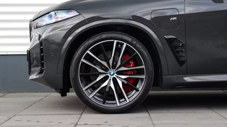 BMW X5 BMW X5 xDrive50e M-Sport Pro | Sky Lounge | Harman/Kardon | Soft-Close | Head-up | Trekhaak - afbeelding nr 4