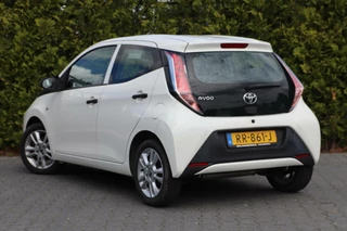 Toyota Aygo Toyota Aygo 1.0 VVT-i x-fun 5DRS Airco|Cruise|LED|ELEKTR. PAKKET - afbeelding nr 2