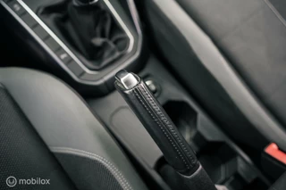 Volkswagen Polo Volkswagen Polo 1.0 TSI 116PK Highline LED ACC NAVI CARPLAY - afbeelding nr 28