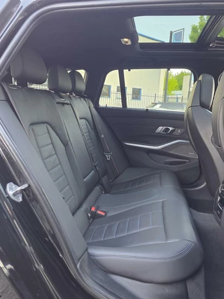 BMW 3 Serie BMW 3-serie Touring 330e LCI|Msport|HUD|H&K|Mstoelen|PANO|Curved - afbeelding nr 21