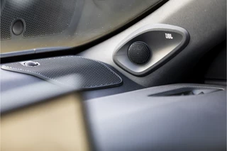 Toyota Yaris Toyota Yaris 1.5 Hybrid 130 Executive JBL Audio | Head Up Display | Lederen bekleding | Dodenhoekdetectie , All-in Rijklaarprijs - afbeelding nr 28