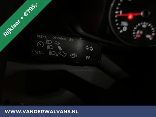 Volkswagen Crafter Volkswagen Crafter 2.0 TDI 140 pk L3H3 L2H2 Euro6 *Rijklaar Direct Rijden* Airco | Camera | Apple Carplay | Cruisecontrol | Chauffeursstoel Android Auto - afbeelding nr 6