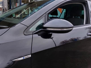 Volkswagen e-Golf e-Golf 136pk Automaat 5-Deurs | Warmtepomp | Navi | Apple Carplay+Android Auto | Clima | Adap. Cruise | Led Koplampen | Pdc V+A | Stoelverwarming | Privacy Glass | 17''lm | Trekhaak - afbeelding nr 39