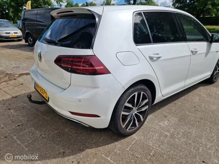 Volkswagen e-Golf Volkswagen e-Golf 36kWh | Warmtepomp | Navigatie |trekhaak - afbeelding nr 5