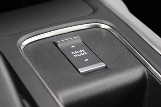 Citroën C5 Aircross Citroen C5 Aircross 1.6 Plug-in 225PK Hybrid BUSINESS | NAVIGATIE | APPLE CARPLAY/ANDROID AUTO | KEYLESS ENTRY/START | LED KOPLAMPEN | DODEHOEK DETECTIE | LICHTMETALEN VELGEN 18