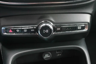 Volvo XC40 Volvo XC40 T4 Recharge R-Design | Parkeercamera | Glossy Black | Keyless - afbeelding nr 30