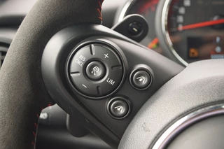 MINI Cooper MINI Cooper John Works 2.0 Automaat (231pk) Pano/Kuipstoelen/JCW Pro/JCW uitlaat/ACC - afbeelding nr 37