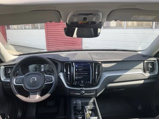 Volvo XC60 Volvo XC60 2.0 T8 Twin Engine AWD PHEV Pano Carplay Cam Led Voll.Onderhouden Plug-in! - afbeelding nr 22