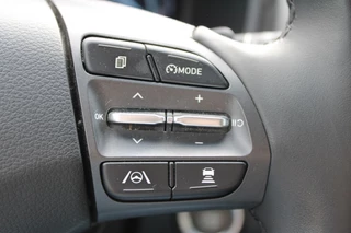 Hyundai Kona Hyundai Kona 1.6 GDI HEV Premium Navi/Leer/18
