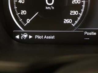 Volvo V60 Volvo V60 T6 PLUG-IN HYBRID R-DESIGN SCHUIFDAK ACC KEYLESS 19INCH STOELVER - afbeelding nr 19