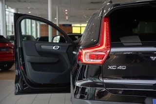Volvo XC40 Volvo XC40 1.5 T5 262PK|R-Design|1ste Eig|LED|Leder|Trekhaak|Camera|Black Edition|Dealer Onderhouden - afbeelding nr 7