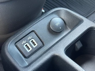 Ford Transit Connect Ford Transit Connect 1.5 EcoBlue 120PK Automaat L2 Limited Lang / Navi / Cruise / Trekhaak/ Camera - afbeelding nr 30