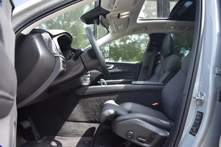 Volvo XC60 Volvo XC60 T6 350PK AWD Plus Dark | Climate | Getint Glas | Trekhaak - afbeelding nr 13