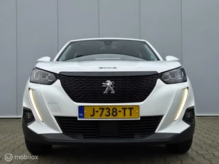 Peugeot 2008 PEUGEOT 2008 1.2 PURETECH AUTOMAAT/CAMERA/FULL LED/KEYLESS/CARPLAY/LANE ASSIST/16''LMV - afbeelding nr 8