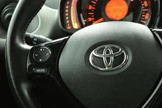 Toyota Aygo Toyota Aygo 1.0 VVT-i x-play Camera Airco Cruise - afbeelding nr 30