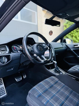 Volkswagen Golf Volkswagen Golf 1.4 TSI DSG GTE 2015|18 Inch|Sport|Camera| - afbeelding nr 12