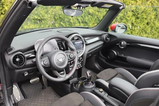 MINI Cooper Cabrio Mini Cabrio 2.0 John Cooper Works Chili 232 PK |Led|Schaalstoelen|Pdc|CarPlay|ACC|Adaptief Onderstel|Dealer onderhouden - afbeelding nr 4