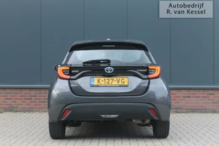 Toyota Yaris Toyota Yaris 1.5 Hybrid Dynamic I 1 Eig. I Navigatie I NL-auto - afbeelding nr 11
