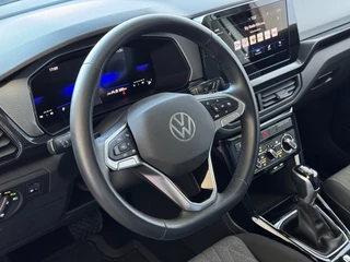 Volkswagen T-Cross Volkswagen T-Cross DE VERNIEUWDE T-CROSS 116PK VIR.COCKPIT LMV CARPLAY 2024 