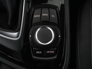 BMW 2 Serie BMW 2-serie Active Tourer 218d | Panoramadak | Sportstoelen | Trekhaak |  Full LED | Climate control | Parkeerhulp | Cruise control | Bluetooth - afbeelding nr 15