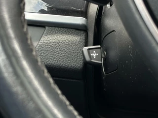 BMW 5 Serie BMW 5-serie 528xi High Executive, NL AUTO, NAP, PANO, NAVI, CRUISE, ECC-AIRCO, HUD, DODEHOEK, COMFORT STOELEN, CAMERA, LICHTMETAAL 17