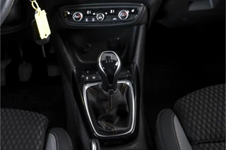Opel Crossland X Opel Crossland X 1.2 83 PK Edition | Cruise | Stoel-+Stuurverw. | Afn.Trekhaak | PDC | App.Connect | Auto.Airco | LM 16