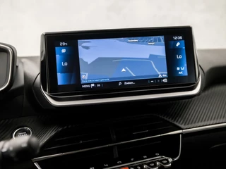 Peugeot 208 Peugeot 208 1.2 PureTech Allure Deluxe (VIRTUAL COCKPIT, APPLE CARPLAY, GROOT NAVI, 360 CAMERA, LEDER, SPORTSTOELEN, GETINT GLAS, LM VELGEN, CRUISE, KEYLESS, NIEUWE APK, NIEUWSTAAT) - afbeelding nr 28