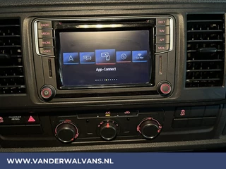 Volkswagen Transporter Volkswagen Transporter 2.0 TDI L2H1 Euro6 Airco | Navigatie | Cruisecontrol | Trekhaak | Leder stuurwiel Parkeersensoren - afbeelding nr 17