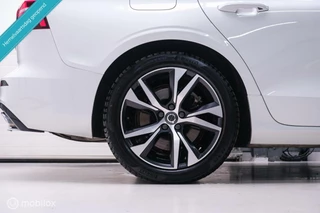 Volvo V60 Volvo V60 2.0 T8 Recharge AWD R-Design | NL auto | DAB+ | CarPlay | Adaptive | Blis | Rijklaar | - afbeelding nr 55