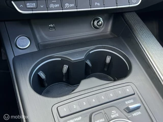 Audi A4 Audi A4 Avant 40 TFSI Sport S line black edition / PANORAMA / VIRTUAL COCKPIT / TREKHAAK! - afbeelding nr 28