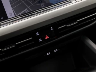 Volkswagen Golf Automaat (APPLE CARPLAY, GROOT NAVI, SFEERVERLICHTING, SPORTSTOELEN, DAB+, ADAPTIVE CRUISE, PARKEERSENSOREN, NIEUWE APK, NIEUWSTAAT) - afbeelding nr 9