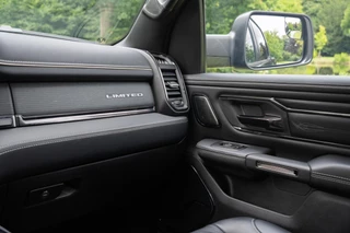 Dodge Ram 1500 Dodge Ram 1500 4X4 5.7 V8 4x4 Crew Cab|LPG|BTW|1ste Eig|Limited Night Edition|Etorque|Pano|Luchtvering|Trekhaak|Full Option - afbeelding nr 25