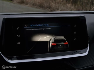 Peugeot 2008 PEUGEOT 2008 1.2 PURETECH AUTOMAAT/CAMERA/FULL LED/KEYLESS/CARPLAY/LANE ASSIST/16''LMV - afbeelding nr 18