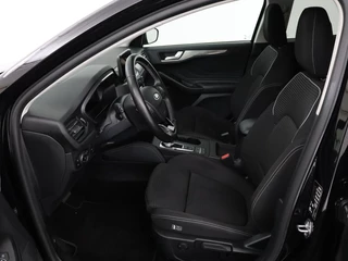 Ford Focus Ford Focus 1.0 EcoBoost Titanium X | Stoel & stuurverwarming | Trekhaak | Adaptive cruise | Camera | Full LED | Carplay | B&O Sound | Digital Cockpit | Keyless | Climate control - afbeelding nr 4