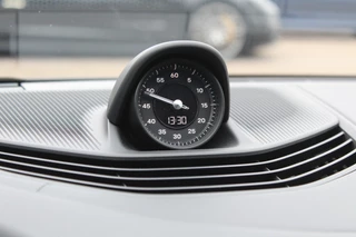 Porsche Taycan Porsche Taycan 4S Performance 84 kWh / SoH 90% / Panoramadak / Camera / Luchtvering / Achterasbesturing / 20'' / Bose / Sportchrono / ACC / Stuurverwarming / Warmtepomp / DAB / Stoelverwarming - afbeelding nr 27