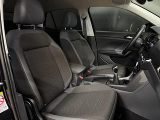 Volkswagen T-Cross Volkswagen T-Cross 1.0 TSI Style 116PK, Virtual Cockpit, Voll Led, Navi, ACC, Apple Carplay, Blind Spot, Prive Glas, PDC, 18
