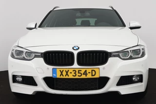 BMW 3 Serie BMW 3-serie Touring 318i M Sport Edition (STOELVERWARMING, NAVIGATIE, PARKEERSENSOREN, AUTOMAAT, CRUISE CONTROL, NL-AUTO) - afbeelding nr 19