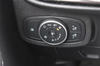 Ford Fiesta Ford Fiesta 1.1 Trend airco/navi/cruise/carplay+android auto/lm velgen 5-drs - afbeelding nr 25