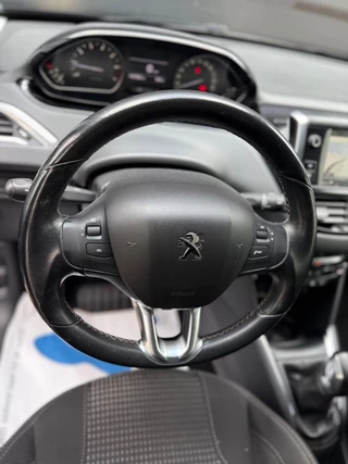 Peugeot 208 Peugeot 208 1.2 PureTech Allure - afbeelding nr 29