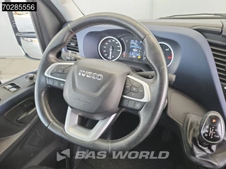 Iveco Daily Iveco Daily 35S18 3.0L Automaat L2H2 3,5t Trekhaak LED Navi Airco Cruise Camera Euro6 L2 11m3 Airco Trekhaak Cruise control - afbeelding nr 17