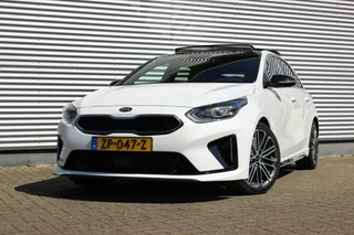 Kia Ceed Kia Ceed 1.4 T-GDi GT-PlusLine // NL auto - NAP - KIA Garantie 07-2026 - Panoramadak - JBL - Camera - Stoelverwarming - Stuurwielverwarming - afbeelding nr 2