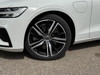 Volvo V60 Volvo V60 T6 Recharge AWD R-Design | Long Range | H&K Audio | Getint glas | 360 Camera - afbeelding nr 13