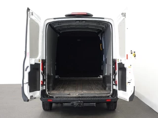 Ford Transit Ford Transit 330 2.0 TDCI L3H2 Trend Navigatie Camera Carplay Trekhaak Cruise control Airco - afbeelding nr 3