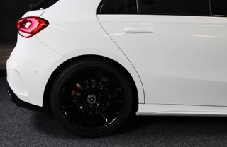 Mercedes-Benz A-Klasse Mercedes-Benz A-klasse 200 AMG 45 Look / Aut / 163 Pk / Navi / Camera / Cruise Control / F1 Flippers / Open Panoramadak / Led / 19 - afbeelding nr 40