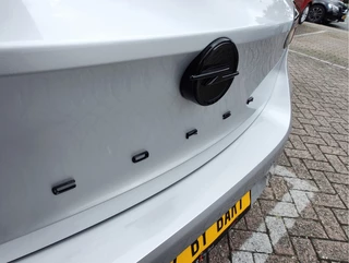 Opel Corsa Opel Corsa 1.2 GS Panoramadak | Stuurverwarming | Carplay/Android - afbeelding nr 35