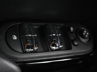 MINI Cooper S Mini Cooper S 2.0 John Cooper Works | Panoramadak | Stoelverwarming | Camera | Carplay | Full LED | Leder | Harman/Kardon | Climate control | Cruise control - afbeelding nr 29