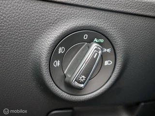 Škoda Superb Skoda Superb Combi 1.6 TDI Automaat Trekhaak LED PDC Leer ACC - afbeelding nr 34